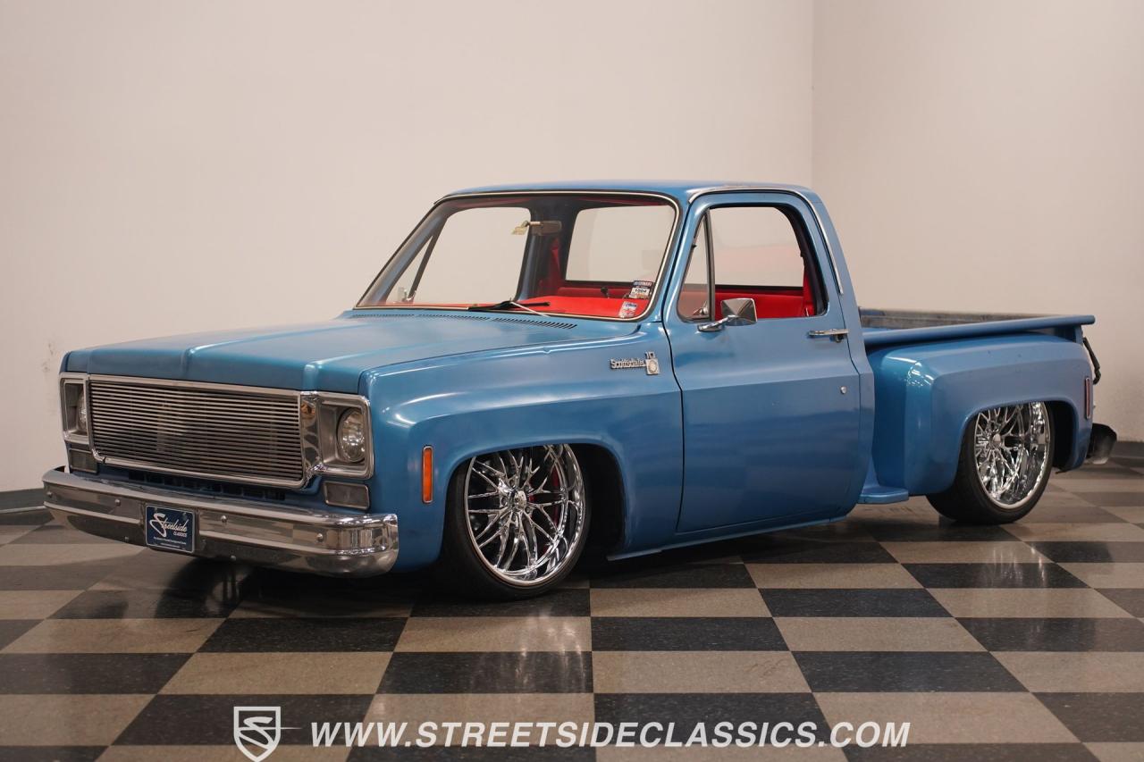 1976 Chevrolet C10 Stepside LS Restomod