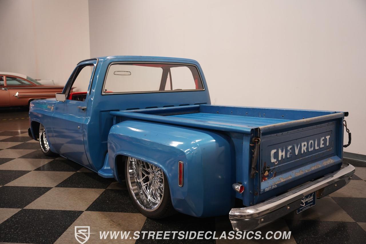 1976 Chevrolet C10 Stepside LS Restomod