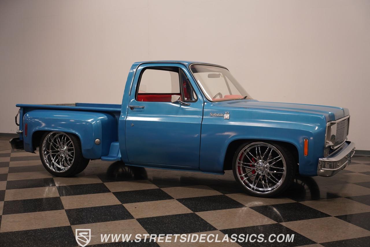 1976 Chevrolet C10 Stepside LS Restomod