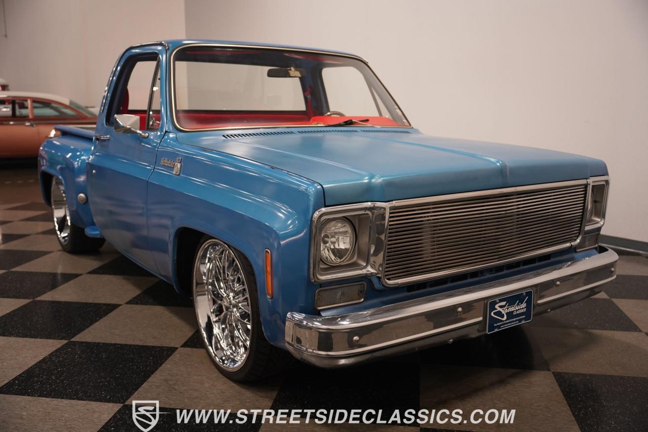 1976 Chevrolet C10 Stepside LS Restomod