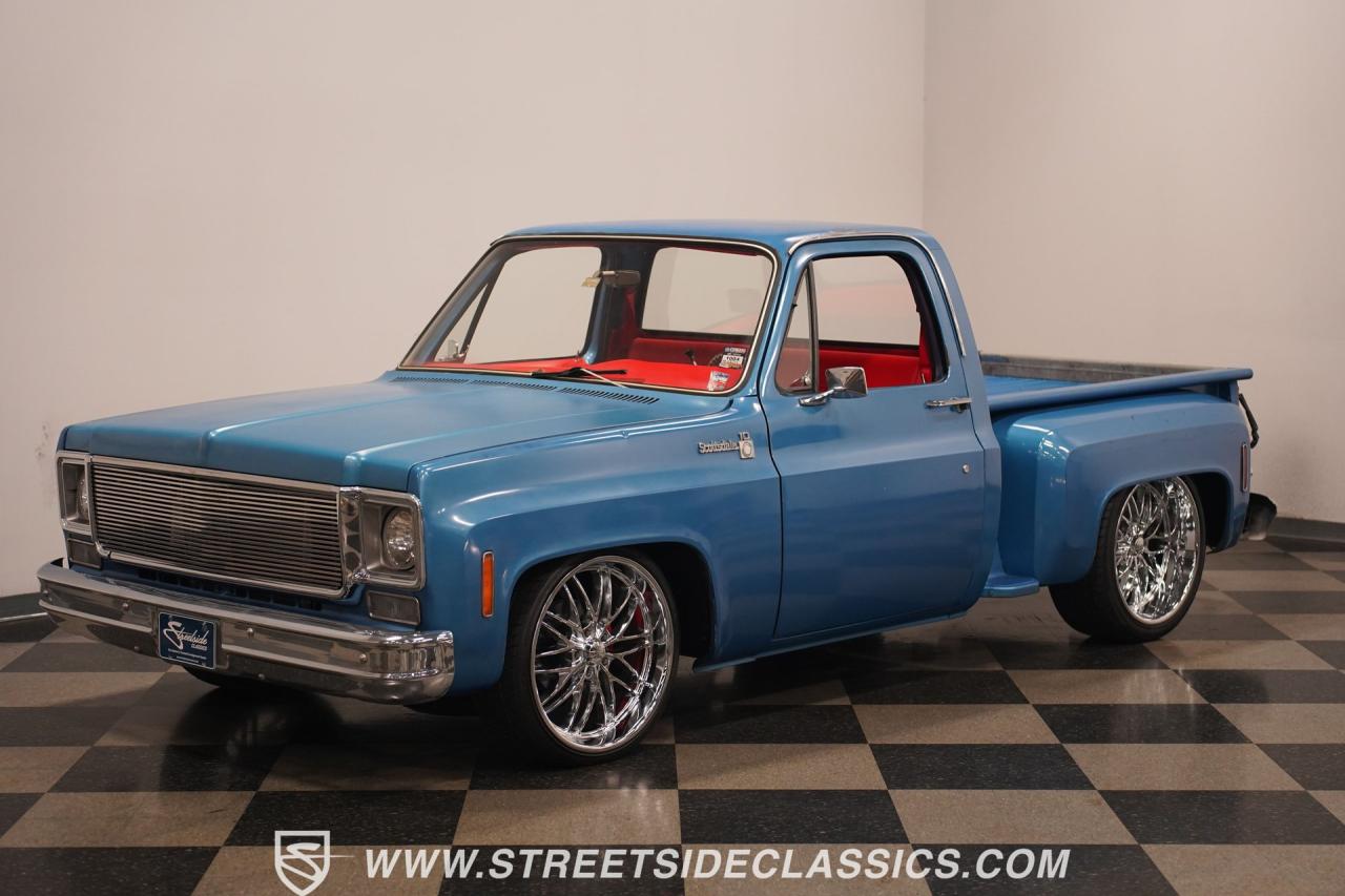 1976 Chevrolet C10 Stepside LS Restomod