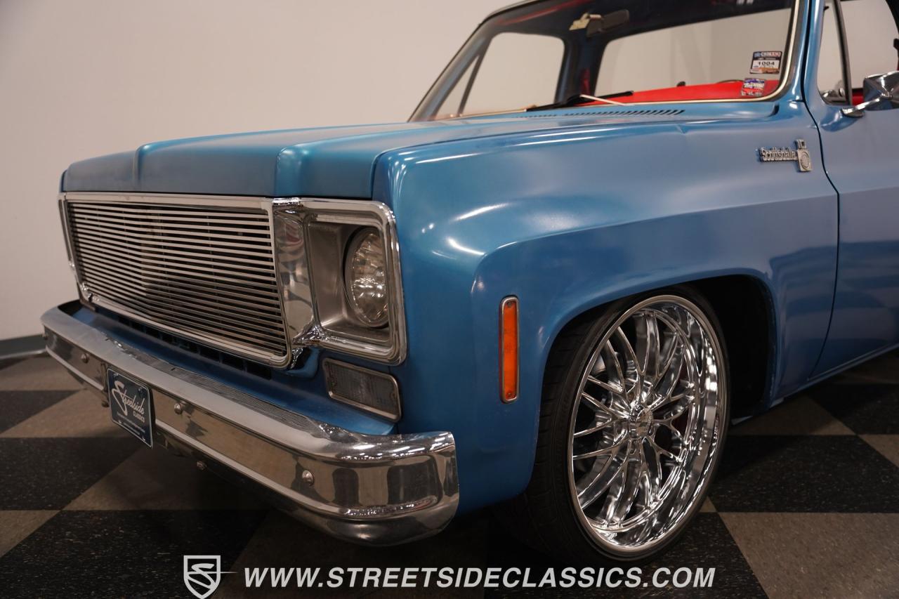 1976 Chevrolet C10 Stepside LS Restomod