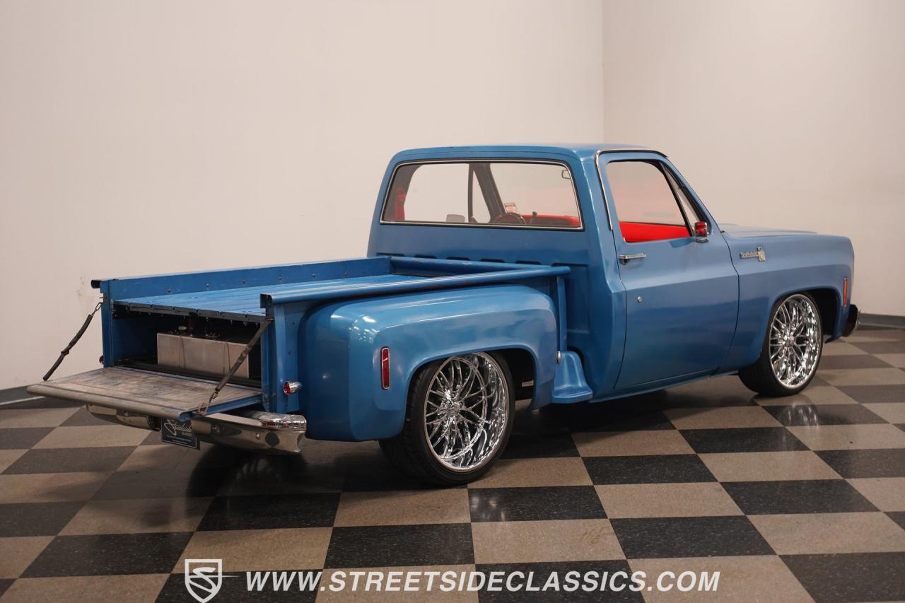 1976 Chevrolet C10 Stepside LS Restomod