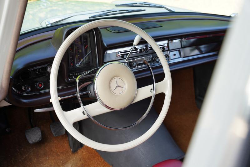 1964 Mercedes - Benz Mercedes Benz 190 D Heckflosse