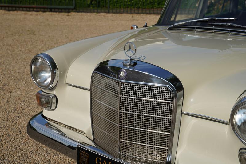 1964 Mercedes - Benz Mercedes Benz 190 D Heckflosse