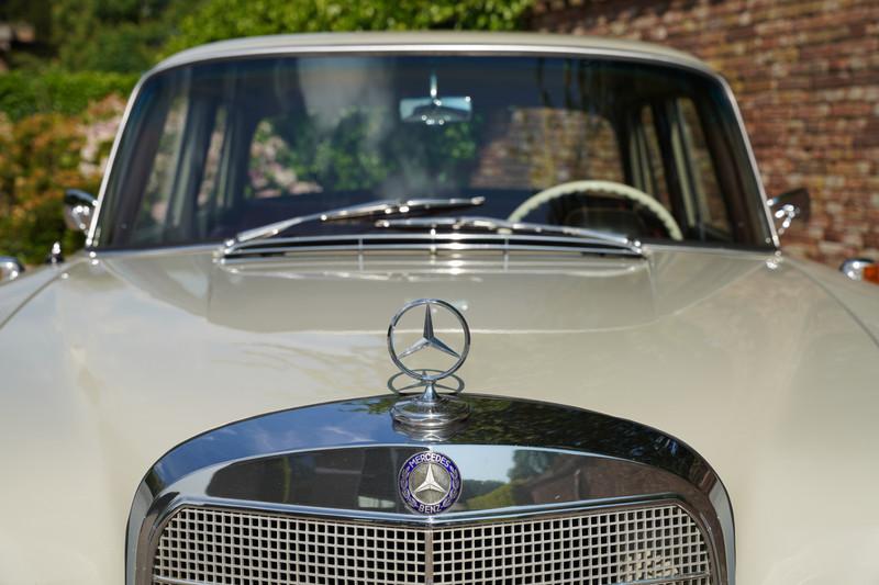 1964 Mercedes - Benz Mercedes Benz 190 D Heckflosse