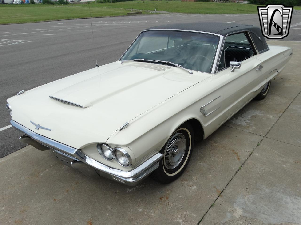 1965 Ford Thunderbird