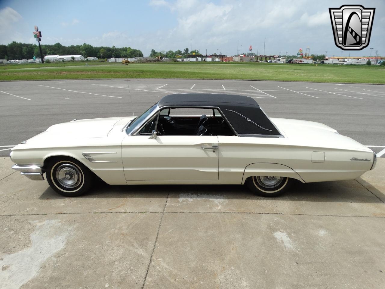 1965 Ford Thunderbird