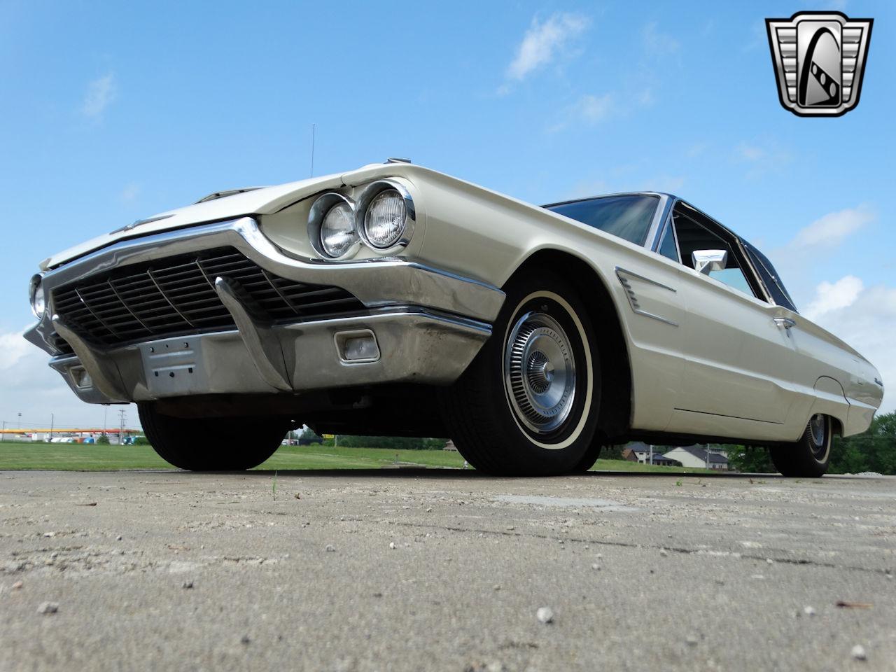 1965 Ford Thunderbird