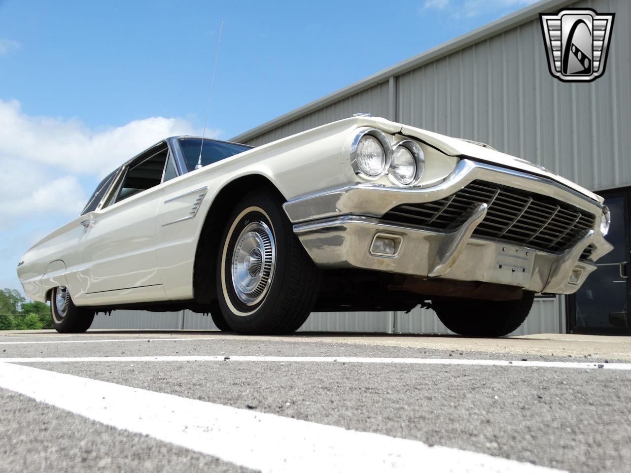 1965 Ford Thunderbird