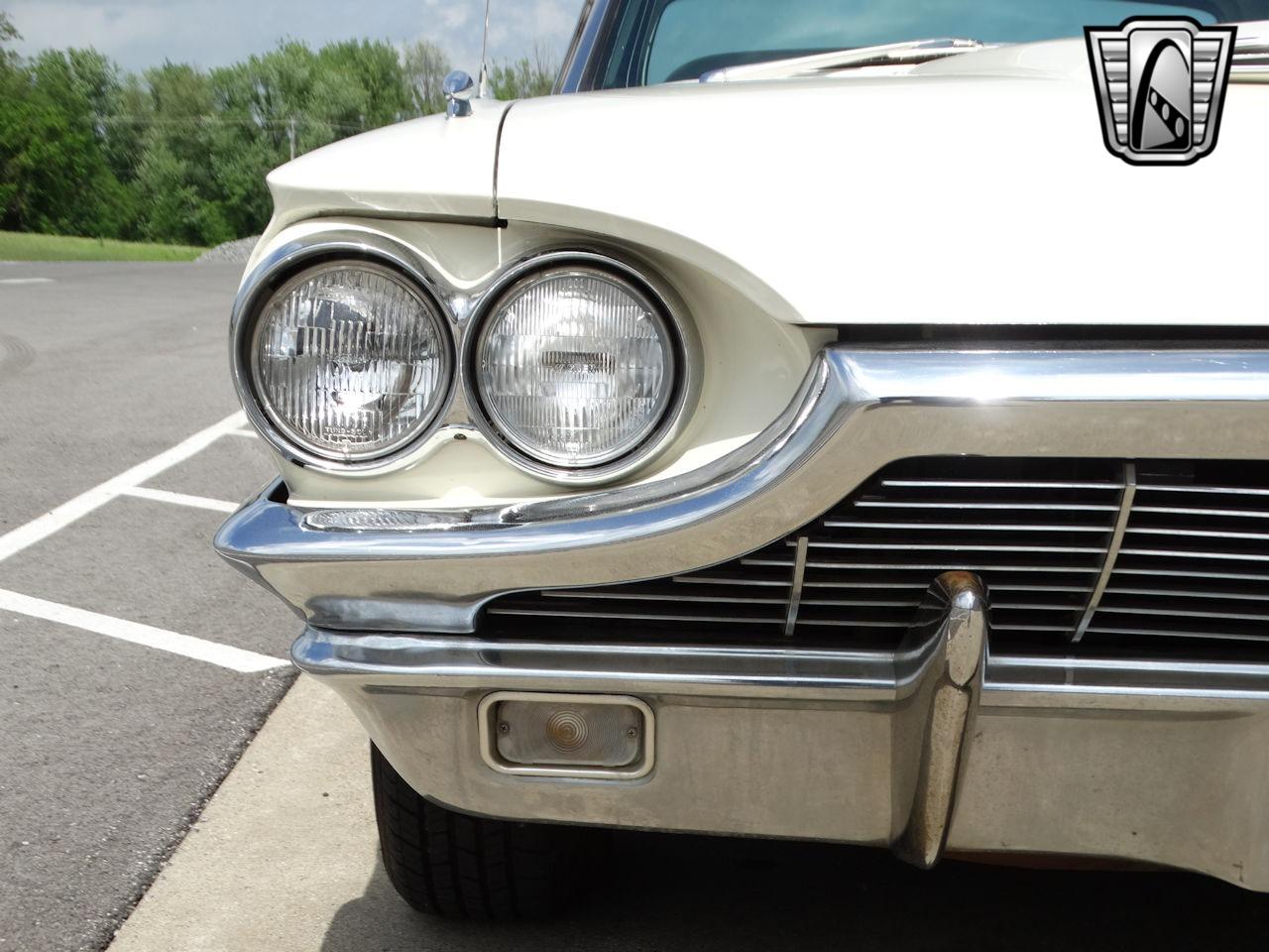 1965 Ford Thunderbird