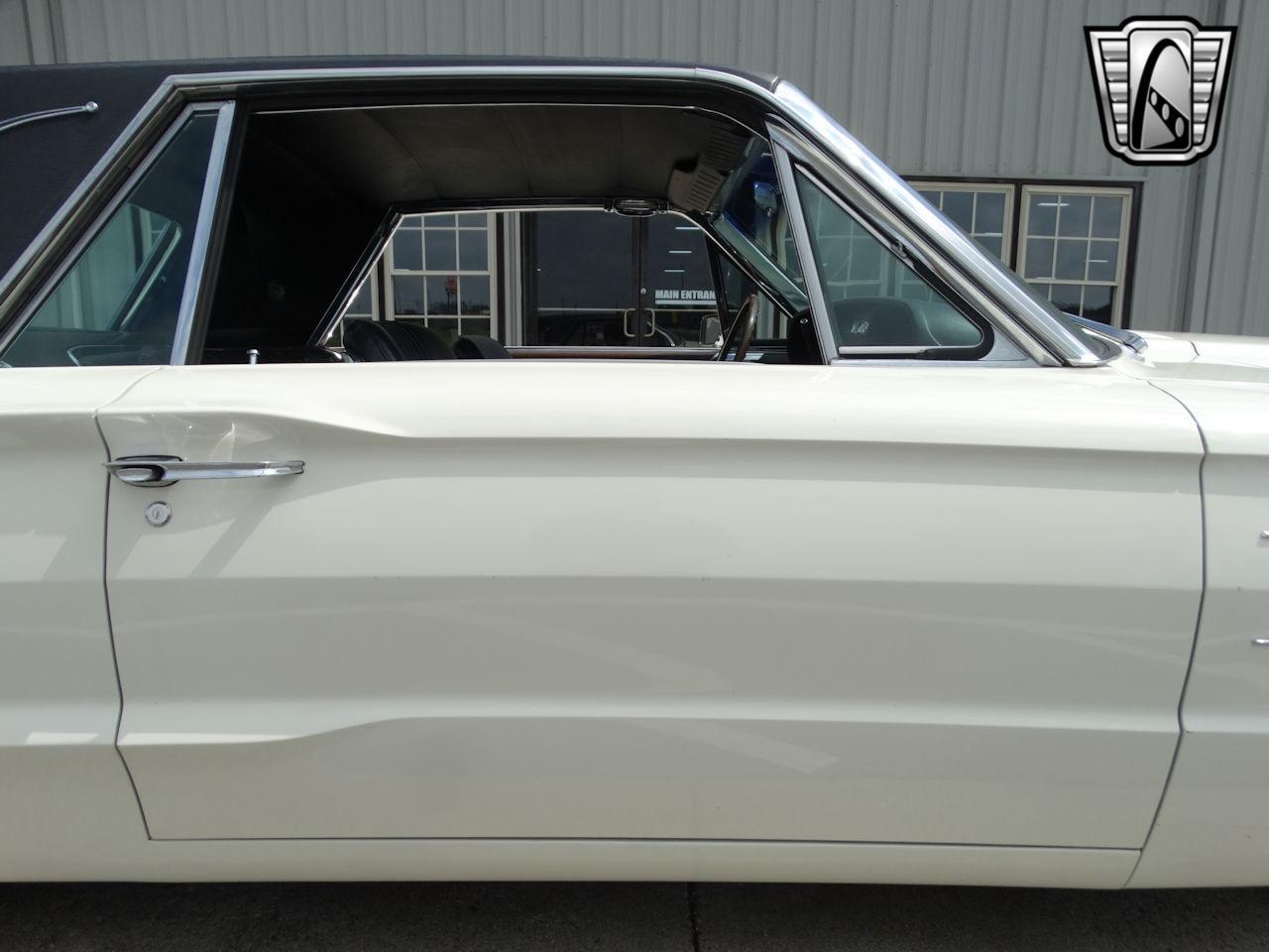 1965 Ford Thunderbird