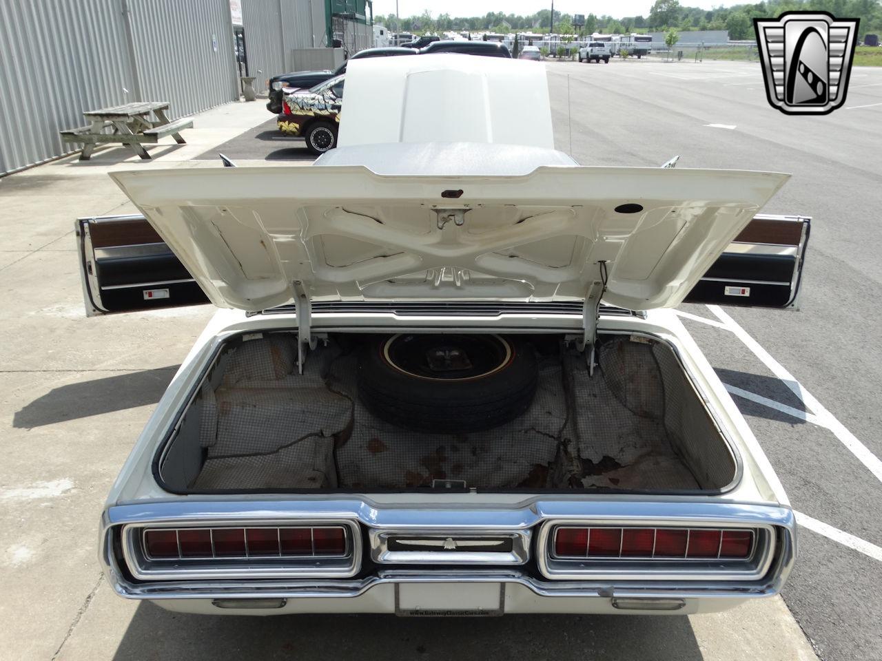 1965 Ford Thunderbird