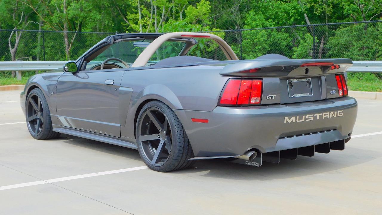 2003 Ford Mustang