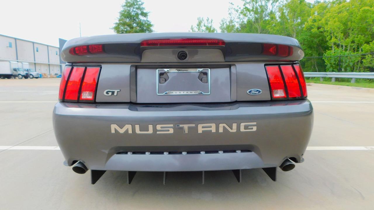 2003 Ford Mustang