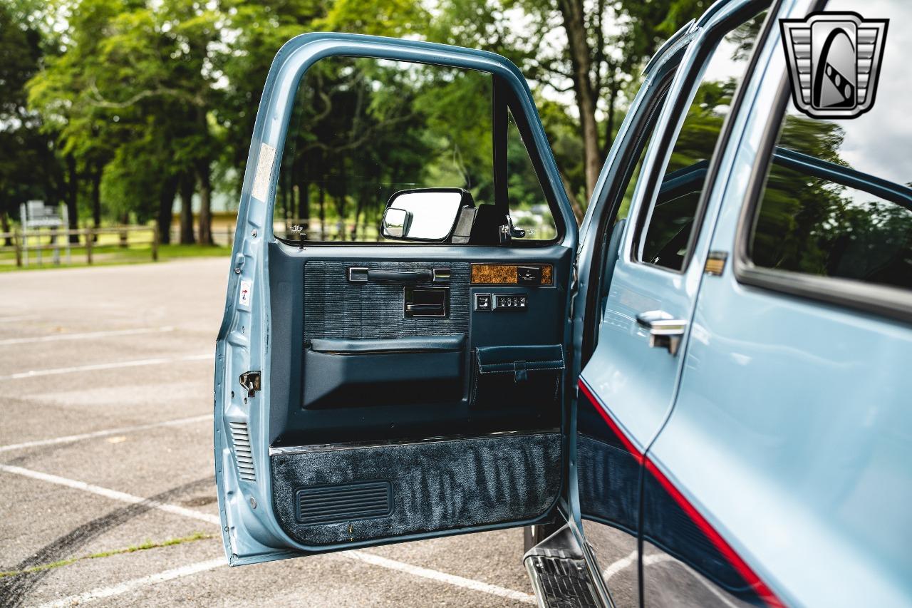 1991 Chevrolet Suburban