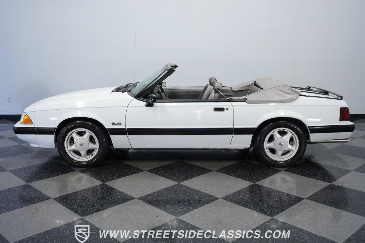 1990 Ford Mustang LX Convertible