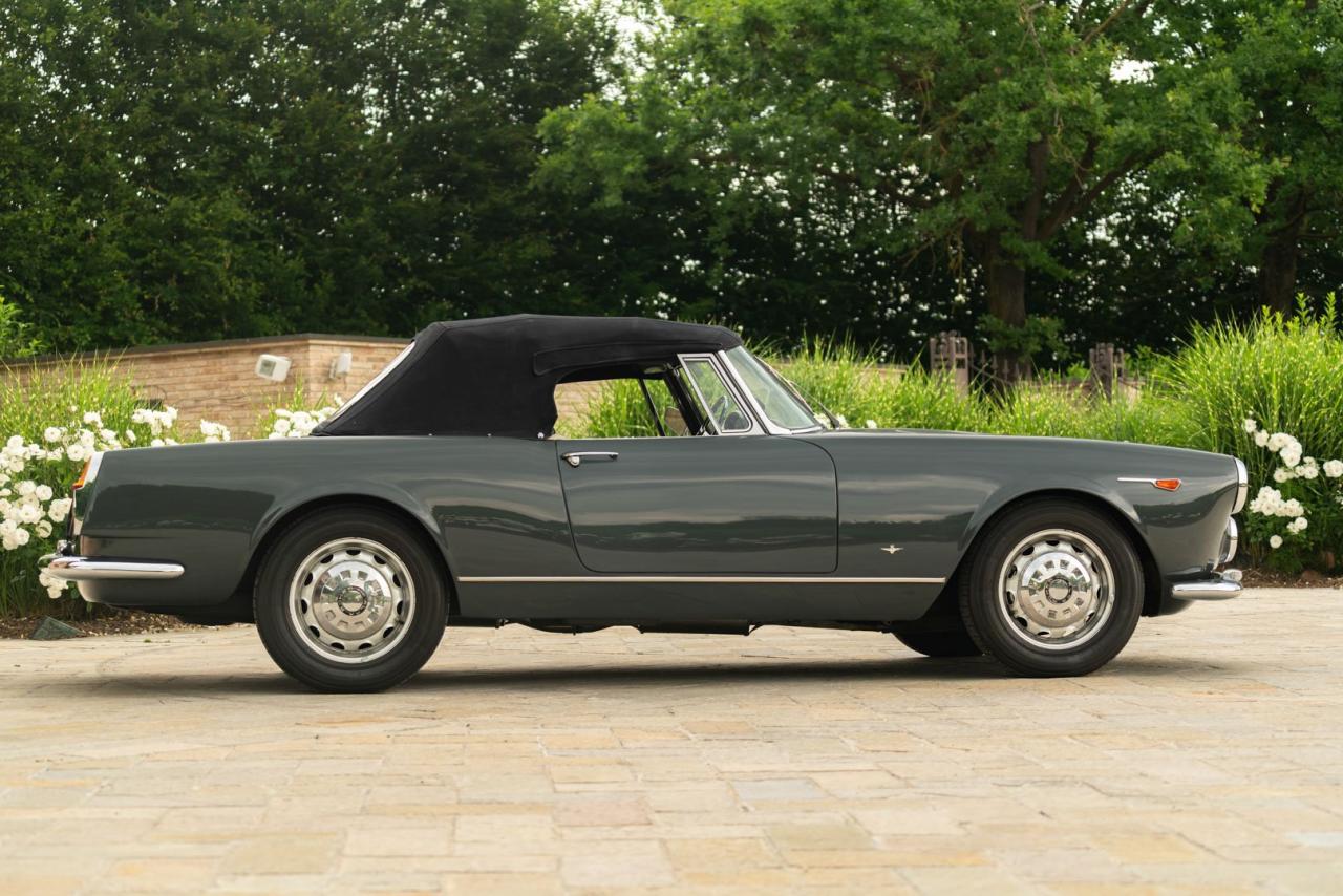 1966 Alfa Romeo 2600 SPIDER TOURING