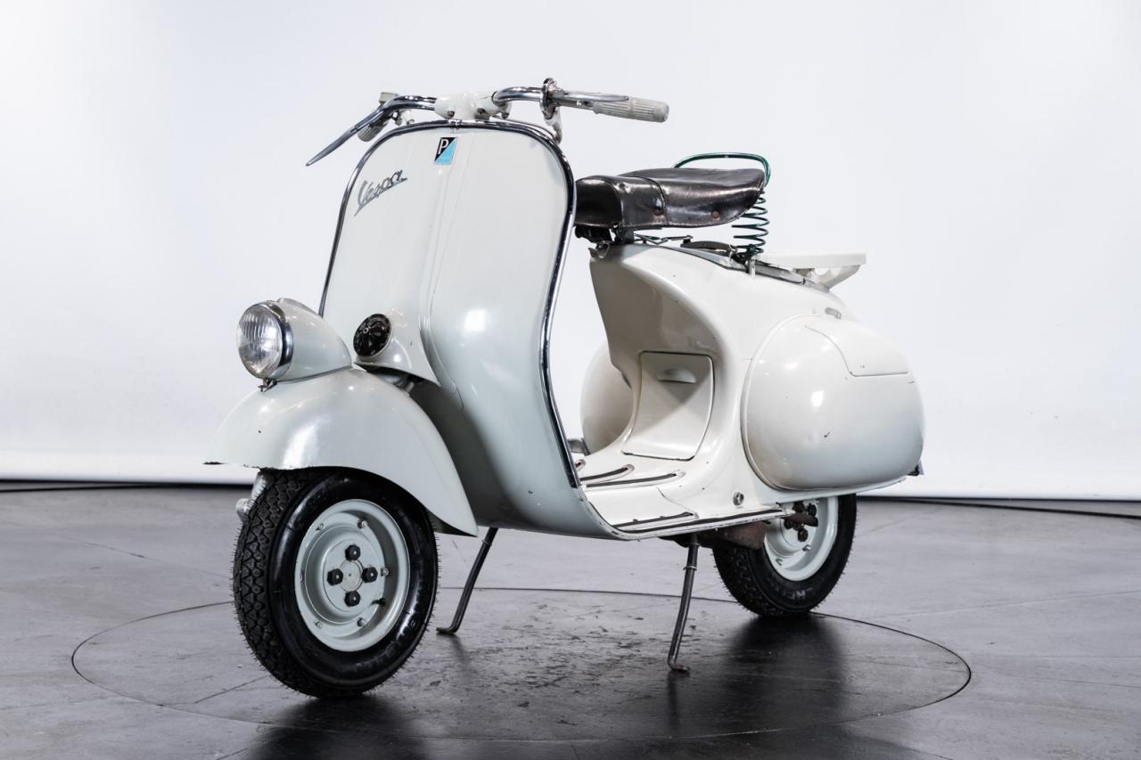 1957 Piaggio VESPA 125 FARO BASSO