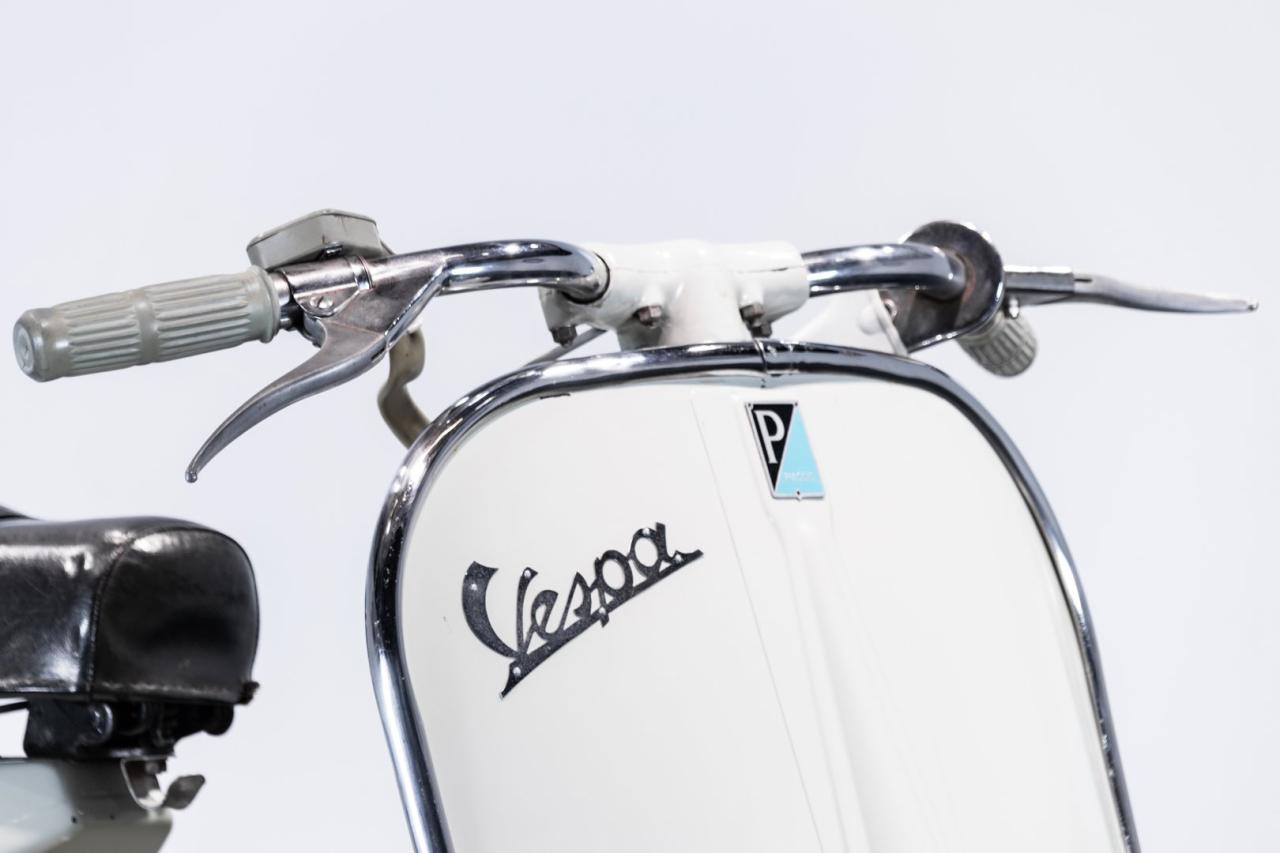 1957 Piaggio VESPA 125 FARO BASSO