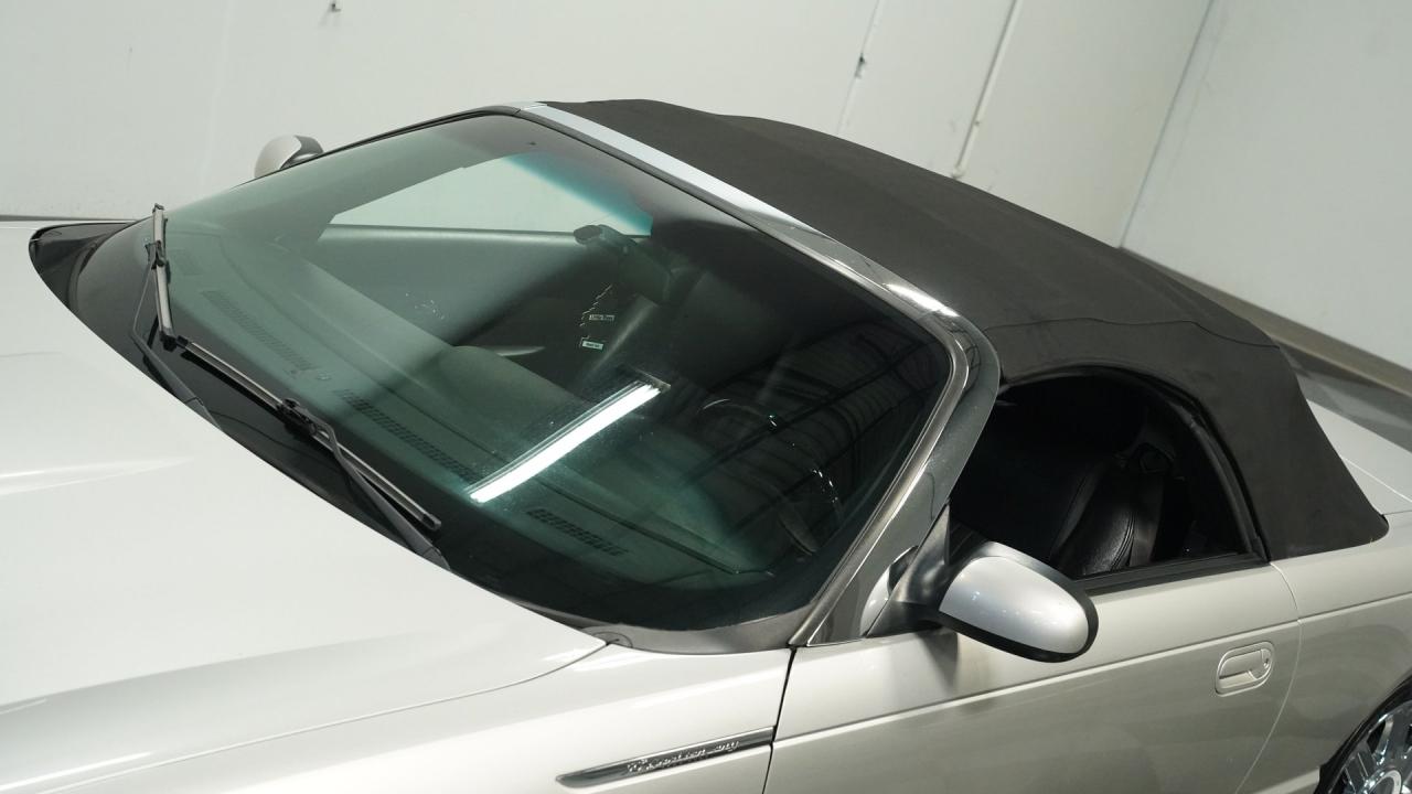 2005 Ford Thunderbird