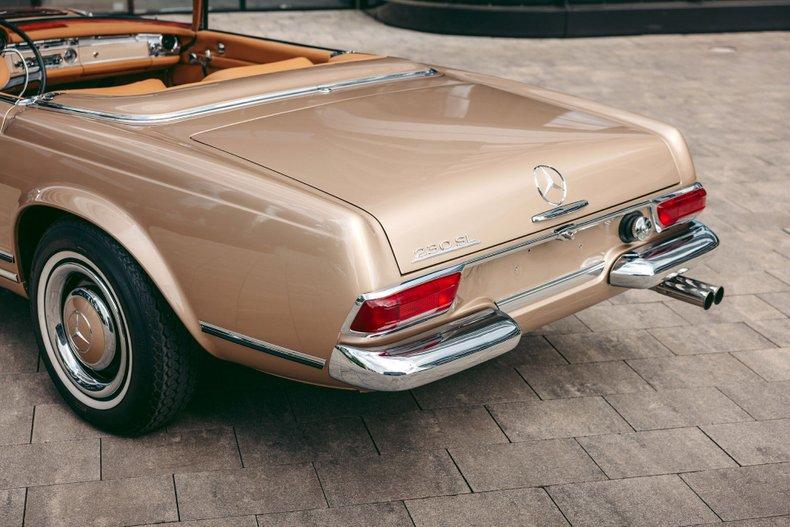 1967 Mercedes - Benz 230 SL