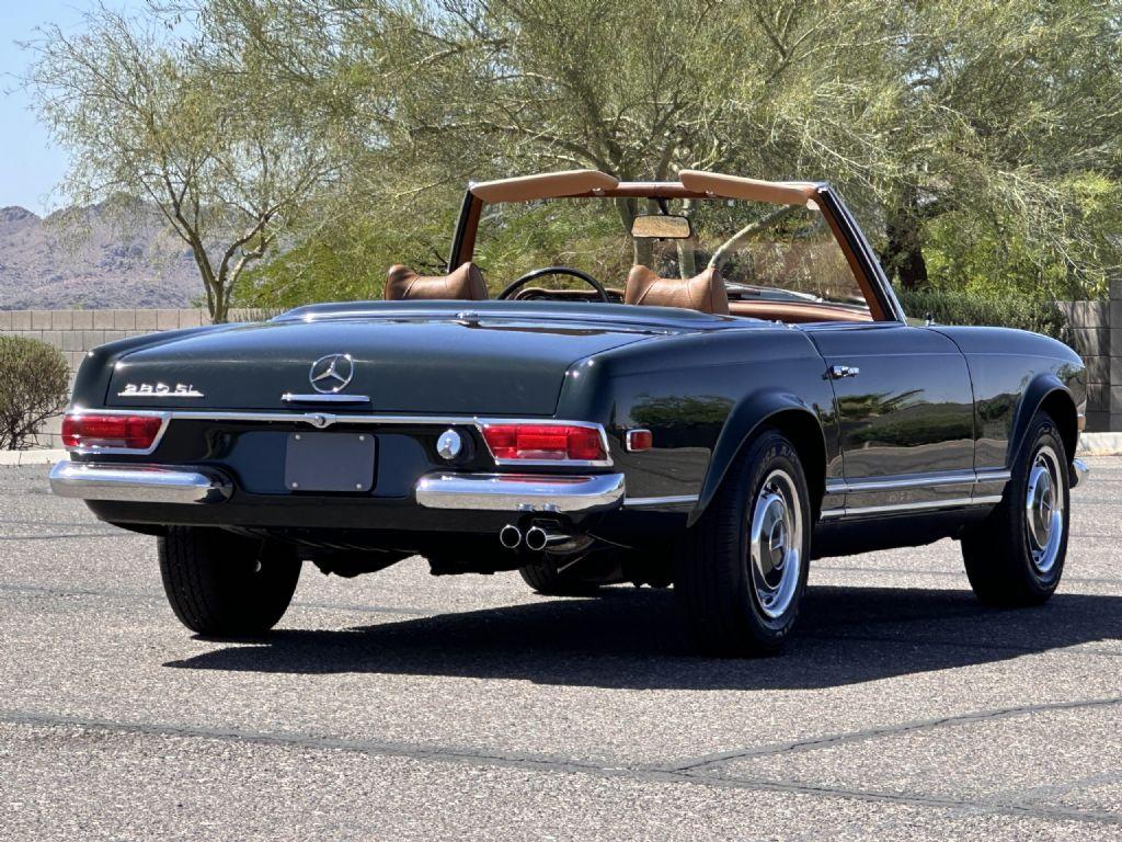 1969 Mercedes - Benz 280 SL Pagoda