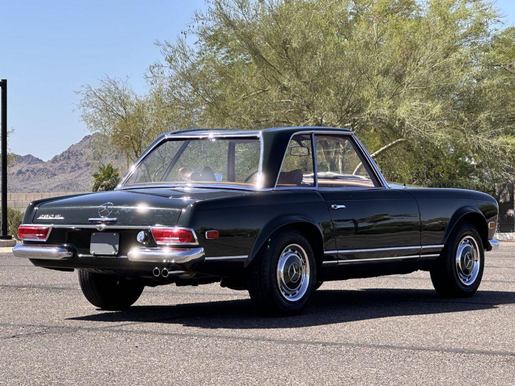 1969 Mercedes - Benz 280 SL Pagoda