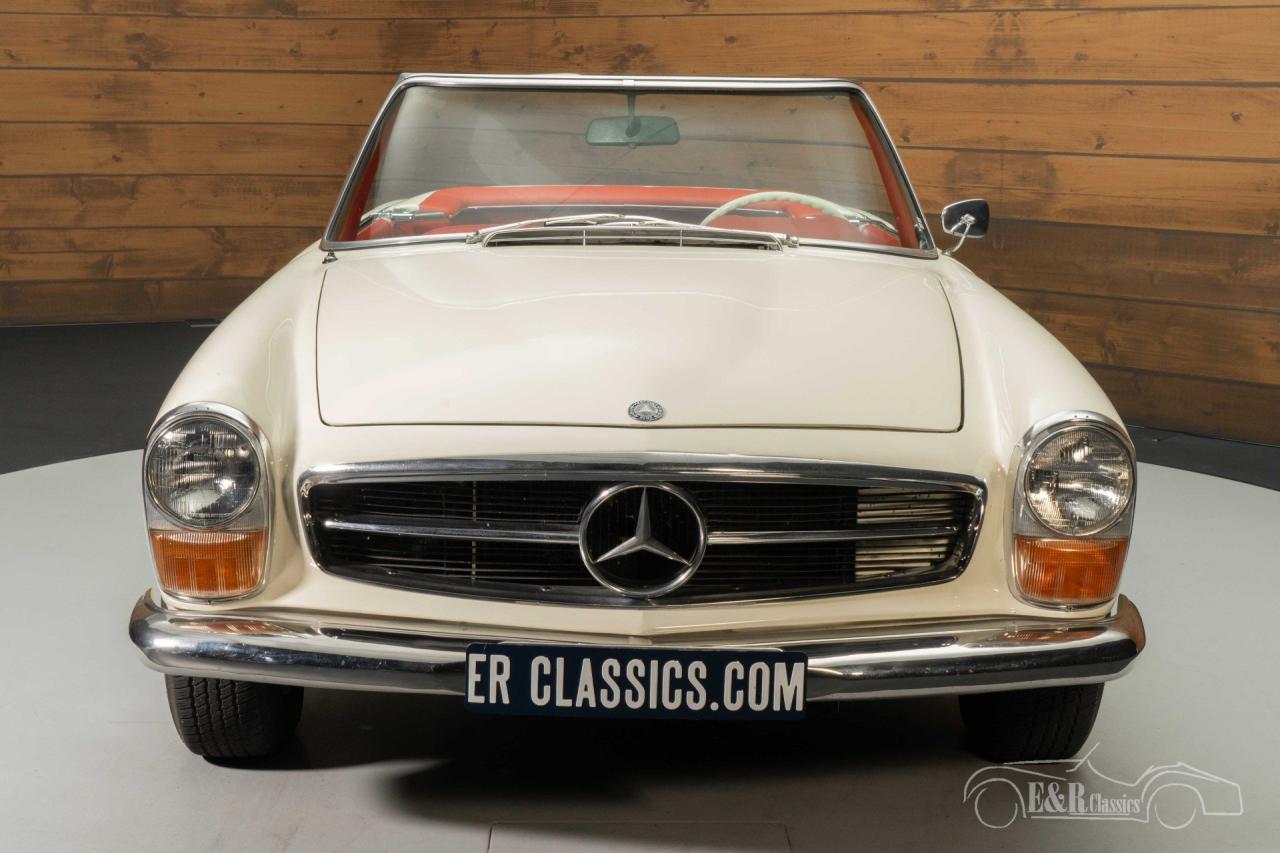 1966 Mercedes - Benz 230SL