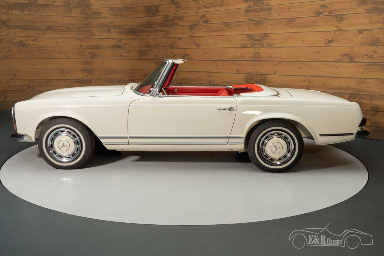 1966 Mercedes - Benz 230SL