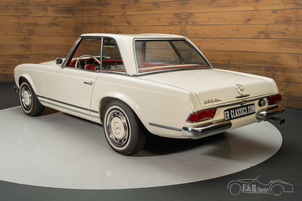 1966 Mercedes - Benz 230SL