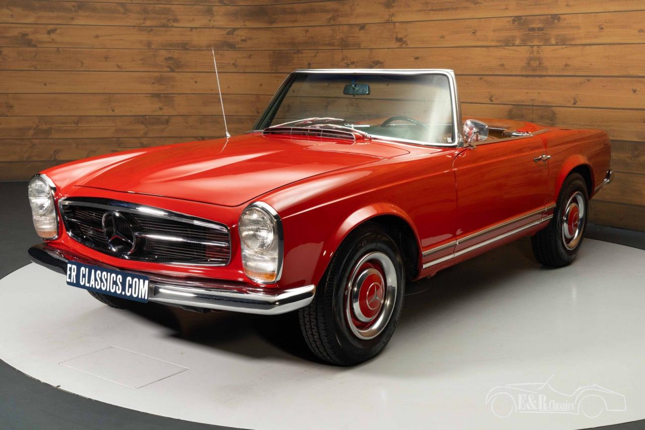 1967 Mercedes - Benz 230SL