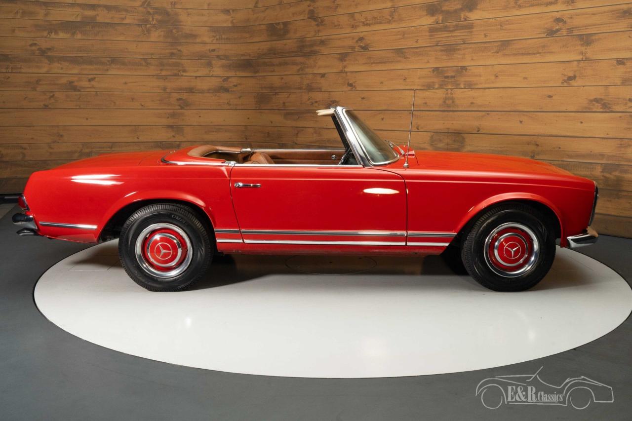 1967 Mercedes - Benz 230SL