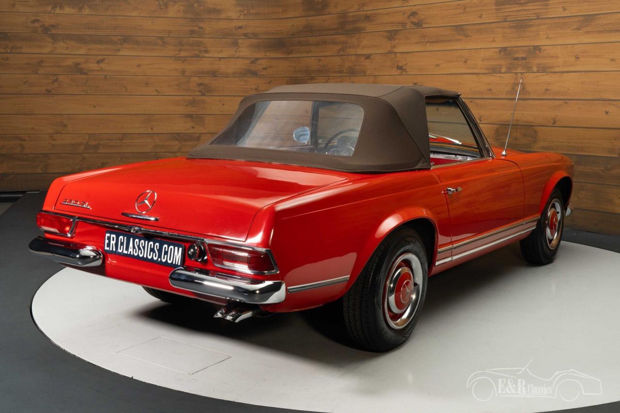 1967 Mercedes - Benz 230SL