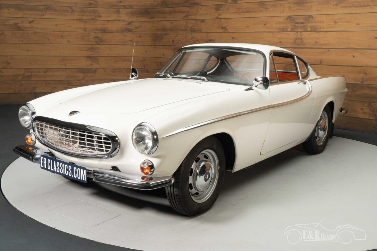 1965 Volvo P1800