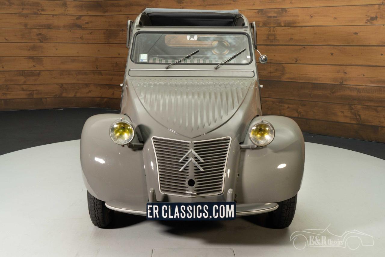 1953 Citro&euml;n 2CV