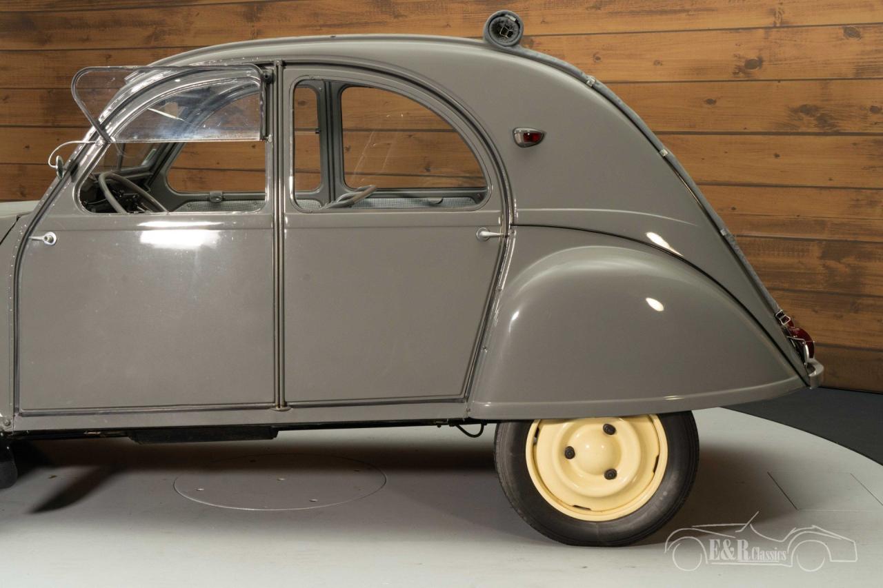 1953 Citro&euml;n 2CV