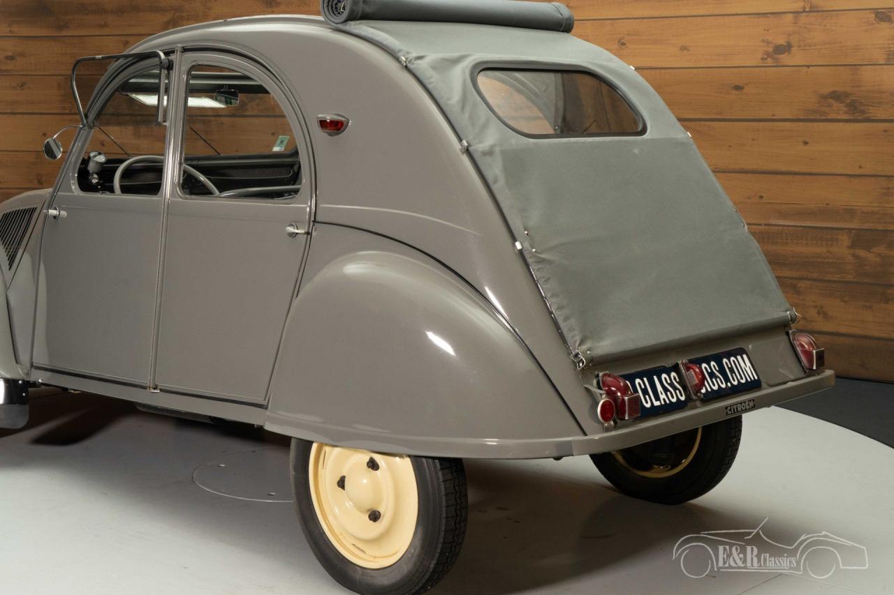 1953 Citro&euml;n 2CV