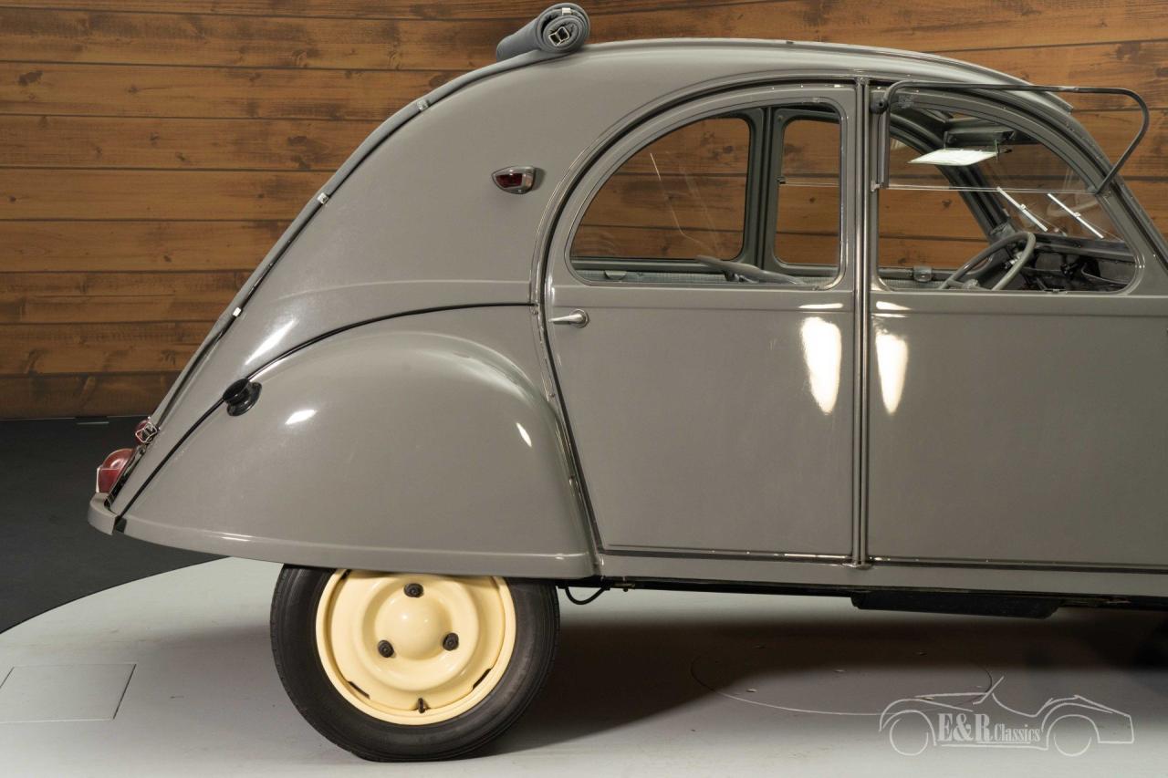 1953 Citro&euml;n 2CV