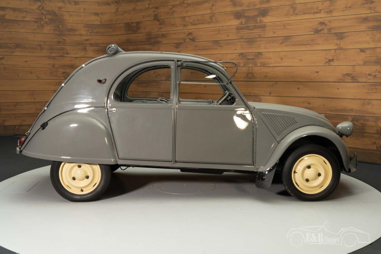 1953 Citro&euml;n 2CV