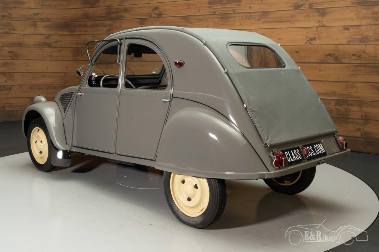 1953 Citro&euml;n 2CV