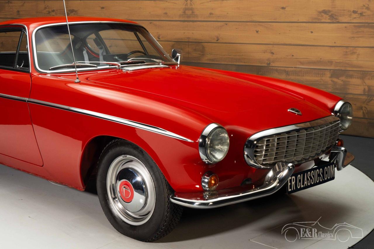 1965 Volvo P1800