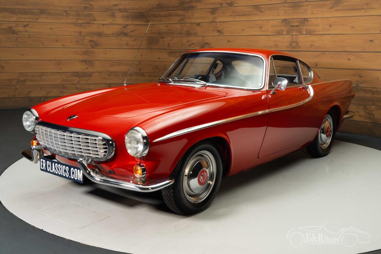 1965 Volvo P1800