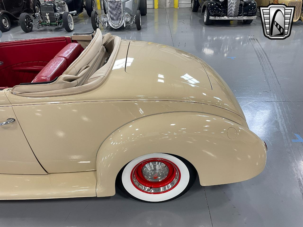 1939 Ford Deluxe