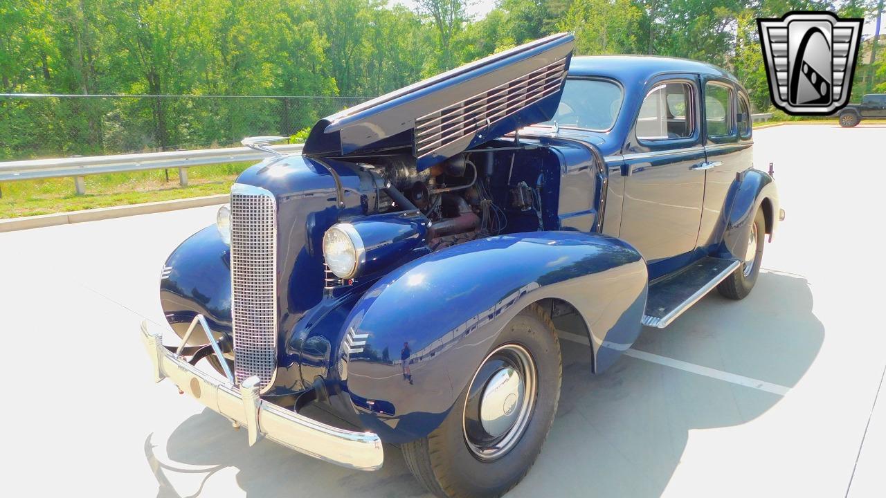 1937 Cadillac Lasalle