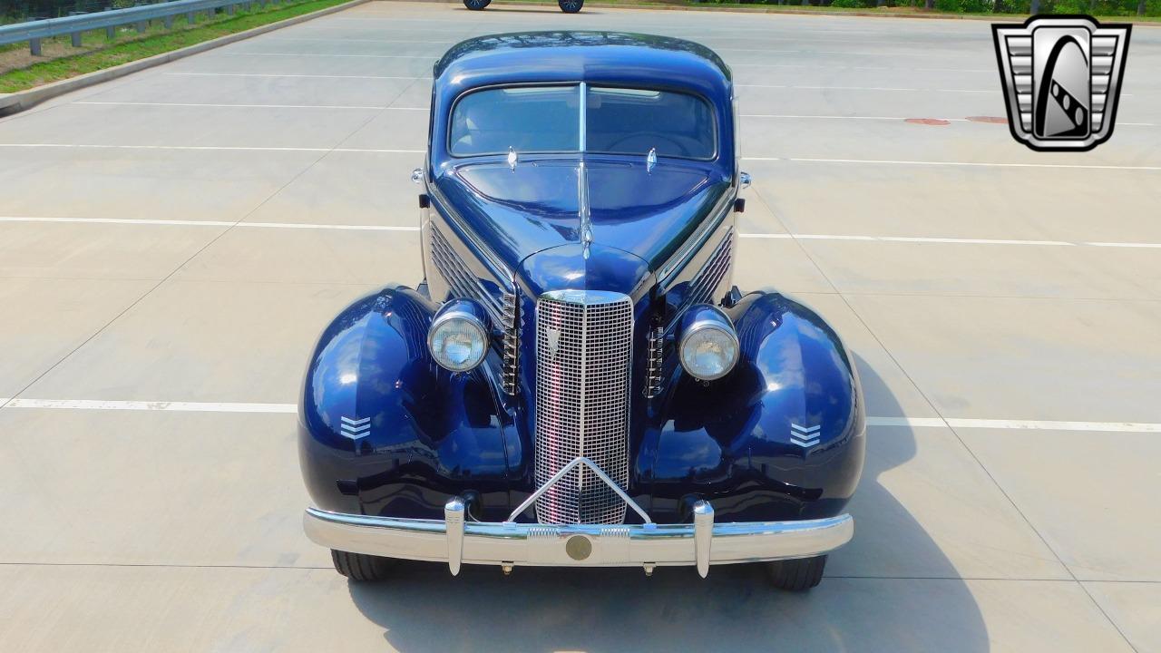 1937 Cadillac Lasalle