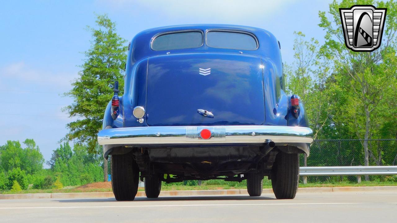 1937 Cadillac Lasalle