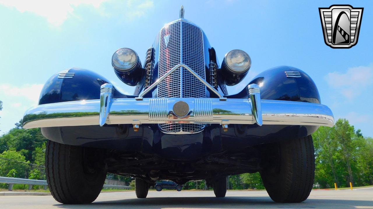 1937 Cadillac Lasalle