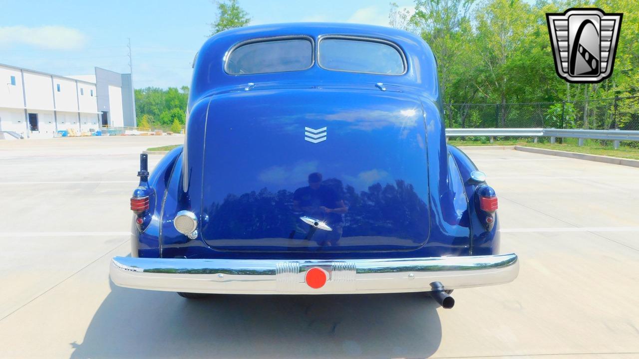 1937 Cadillac Lasalle