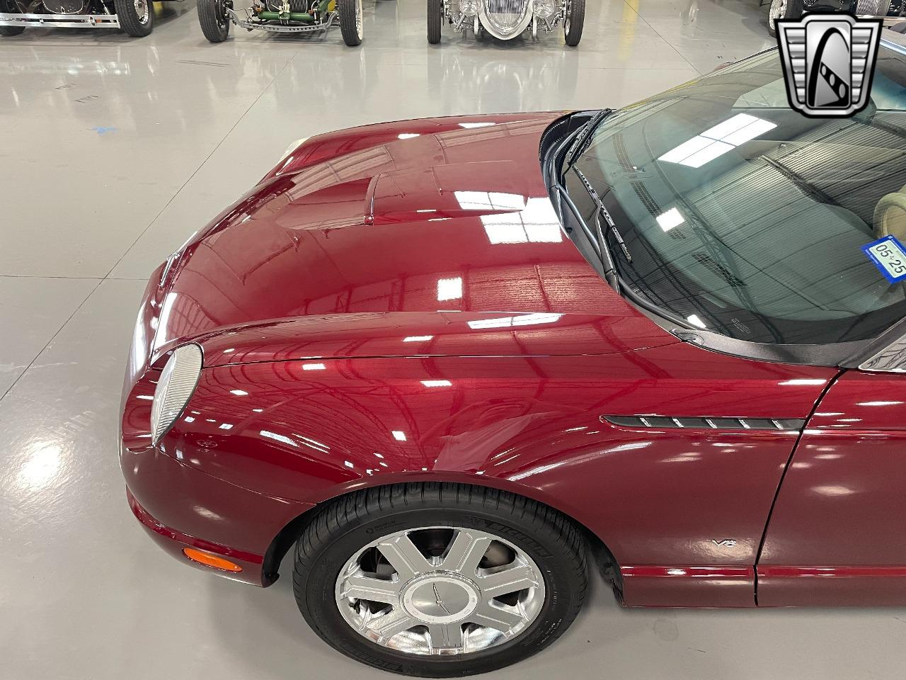 2004 Ford Thunderbird